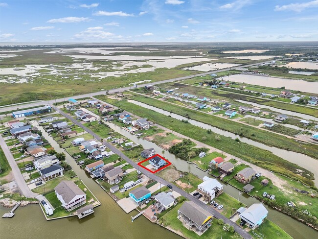 Building Photo - 7016 Delesandri Dr