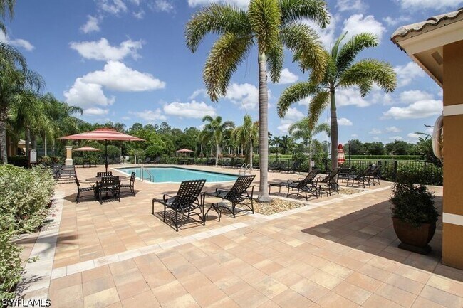 Building Photo - 1810 Florida Club Cir