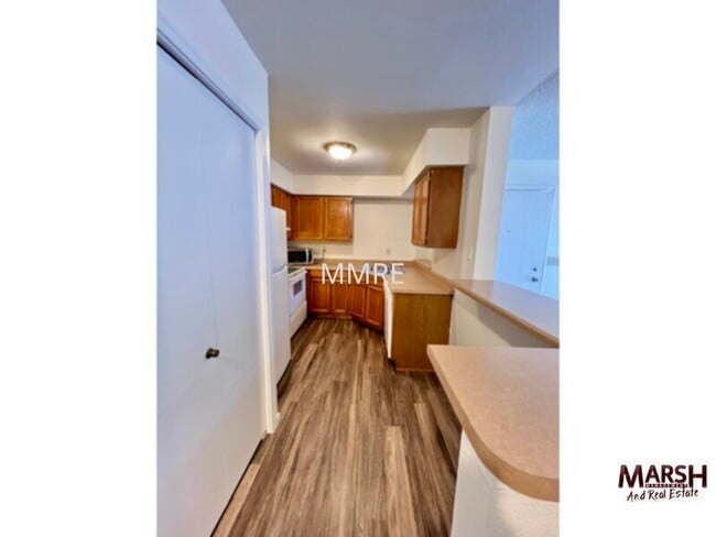 Building Photo - Cozy 2 bedroom condo with community pool in Mesa!