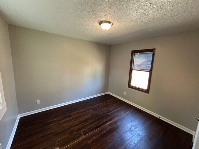 Building Photo - 3Bed 1 bath home north Huntsville