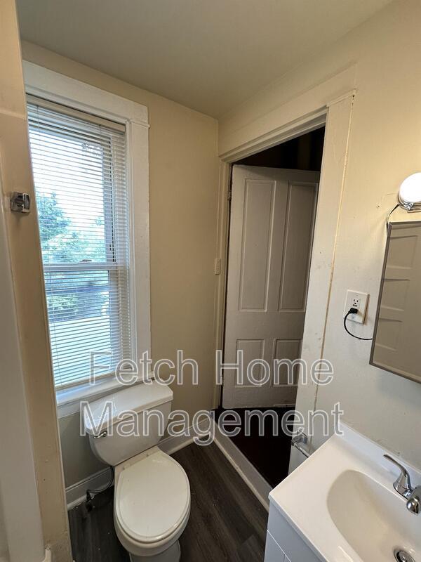 Building Photo - 326 Beaver St