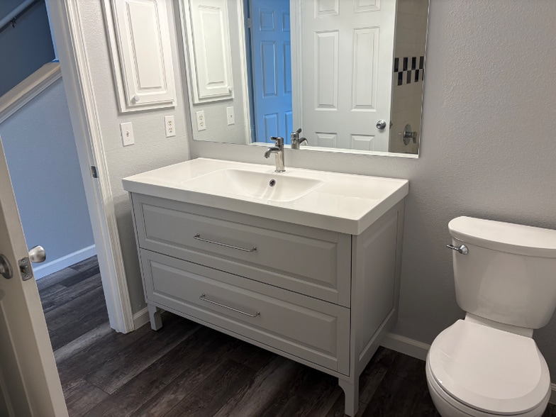 Building Photo - 2176 Eagle Ave