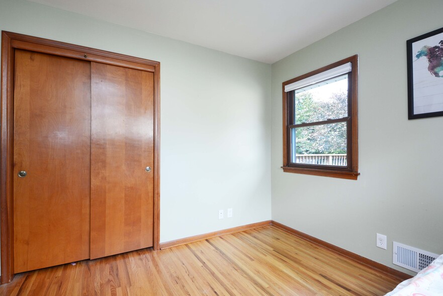 Building Photo - 4239 Diamond Dr