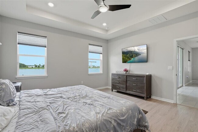 Building Photo - 3228 Living Coral Dr