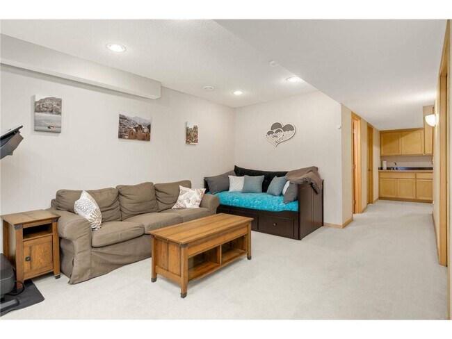 Building Photo - 14009 52nd Ave N