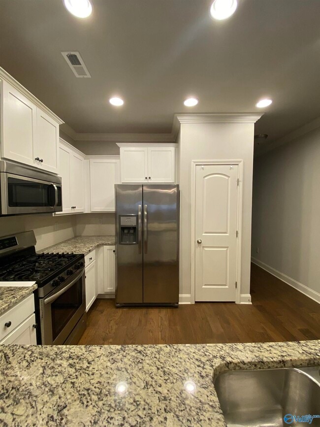 Building Photo - 46 Cypress Point Dr