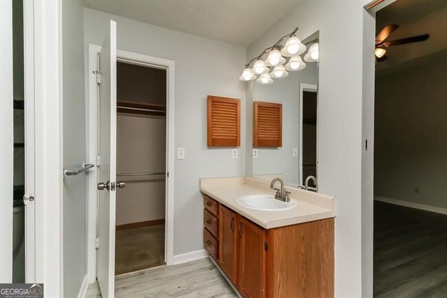 Building Photo - 3815 Landgraf Cove