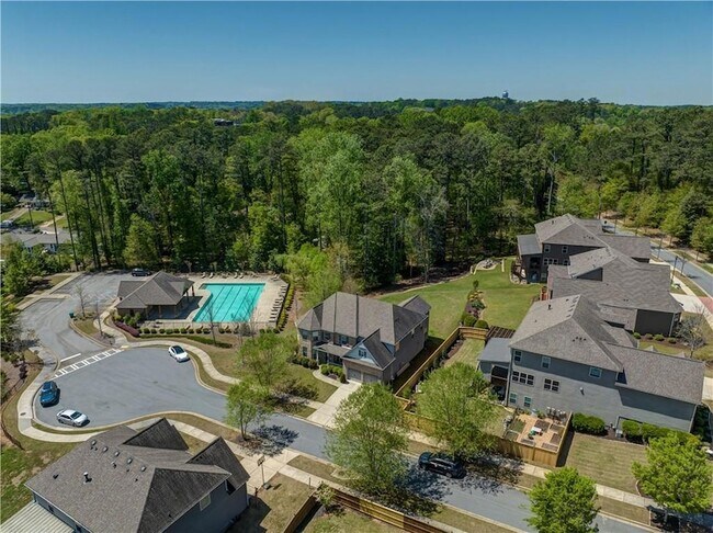 Building Photo - 302 Herrington Ct