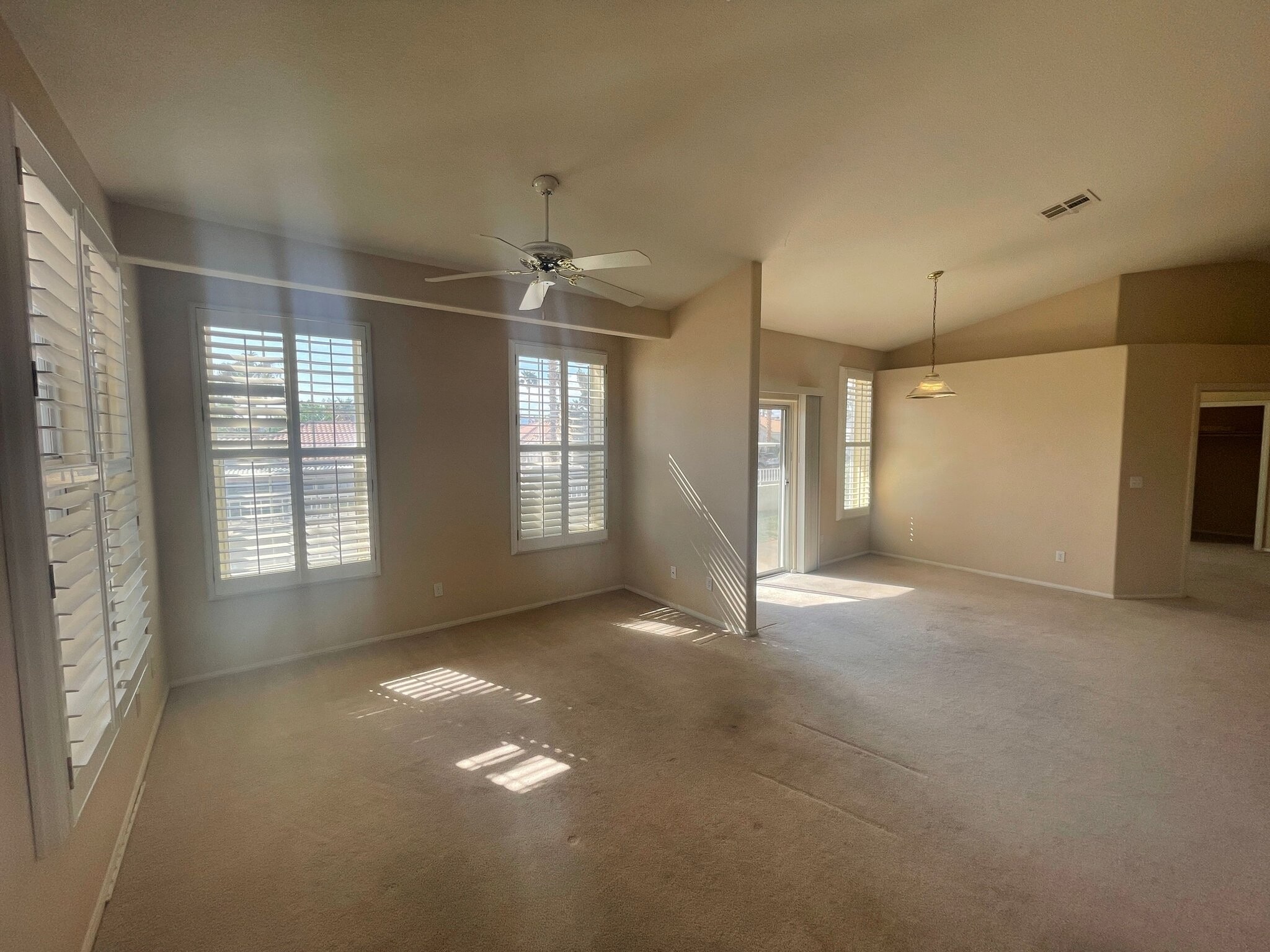 Building Photo - 758 Mesa Springs Dr