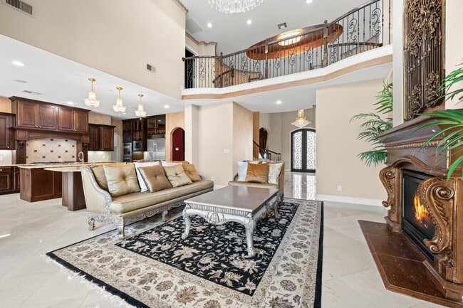 Building Photo - 75 S Fremont Ridge Loop