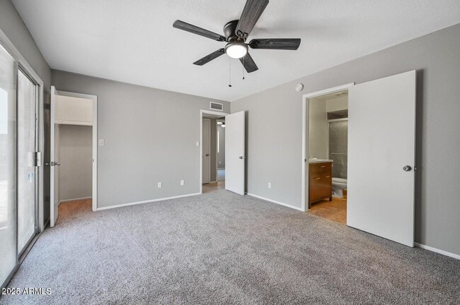 Building Photo - 531 W Emelita Ave