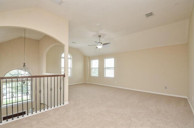 Building Photo - 6523 Point Hollow Ln