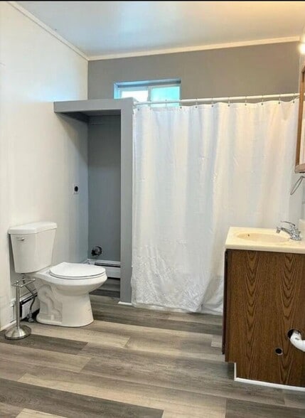 Building Photo - 98 Blake St