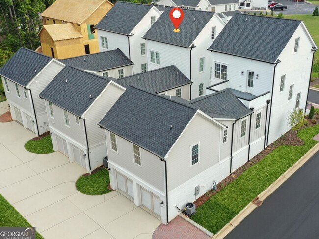 Building Photo - 930 Laurel Brooke Ave