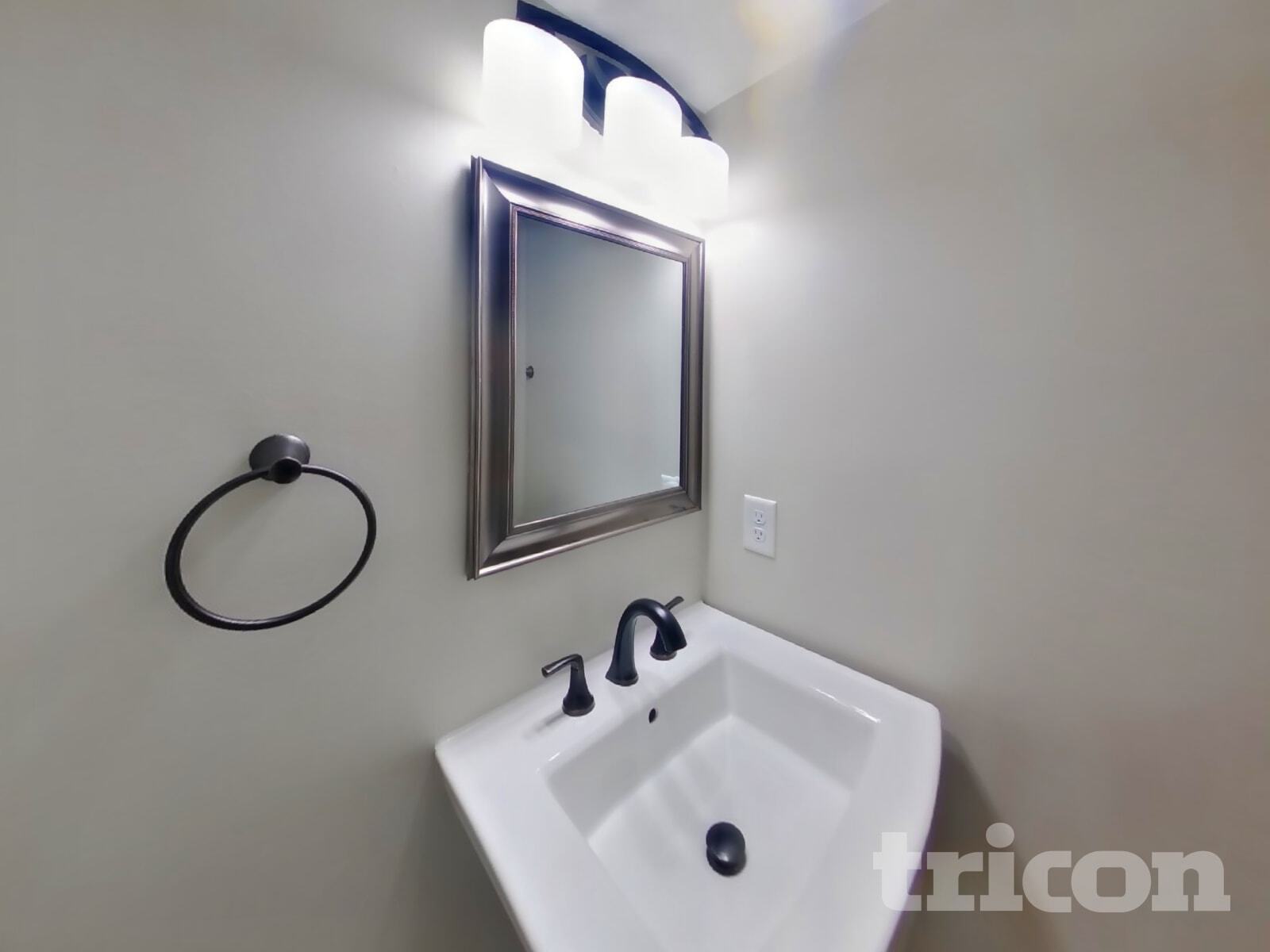 Building Photo - 3105 Georgia Ave S