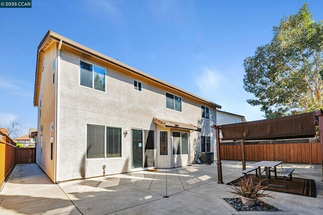 Building Photo - 4867 Big Bear Rd
