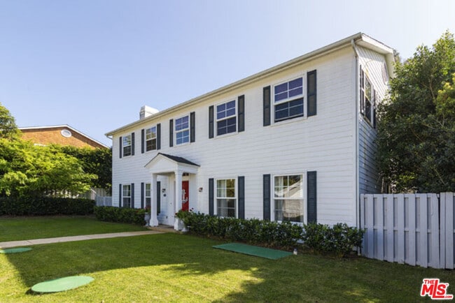 Building Photo - 28910 Hampton Pl