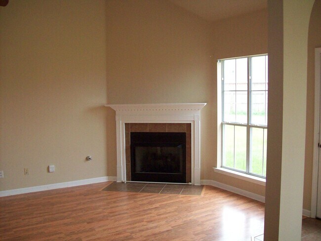 Building Photo - 26043 Wimbledon Dr
