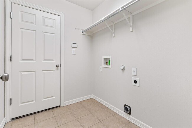 Building Photo - 765 Bent Wood Pl