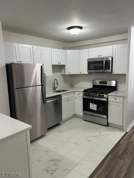 Building Photo - 285 Aycrigg Ave