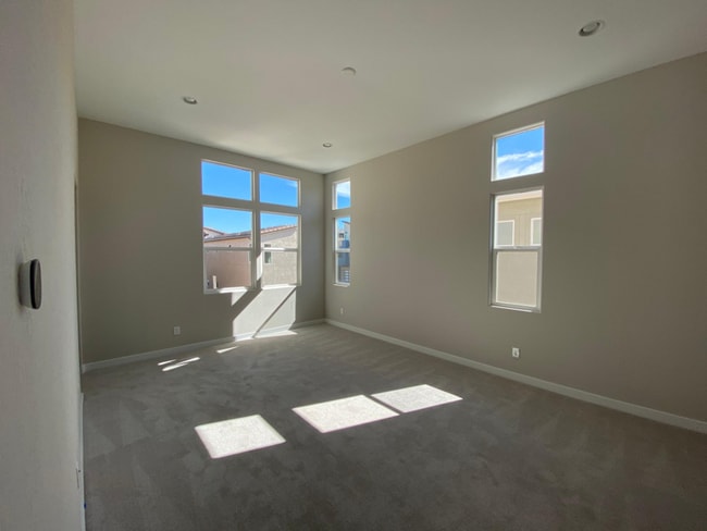 Building Photo - 1312 N Zane Dr