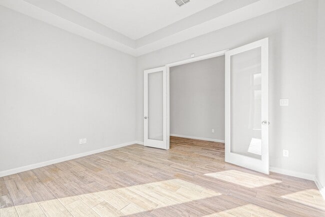 Building Photo - Beautiful 4 bed 3 bath Single Story Home i...
