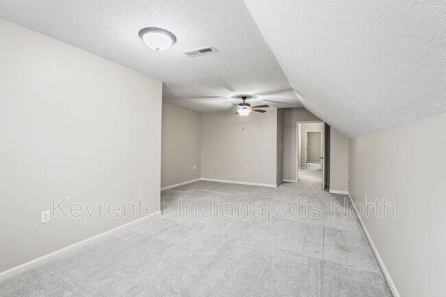 Building Photo - 16355 Meadowlands Ln