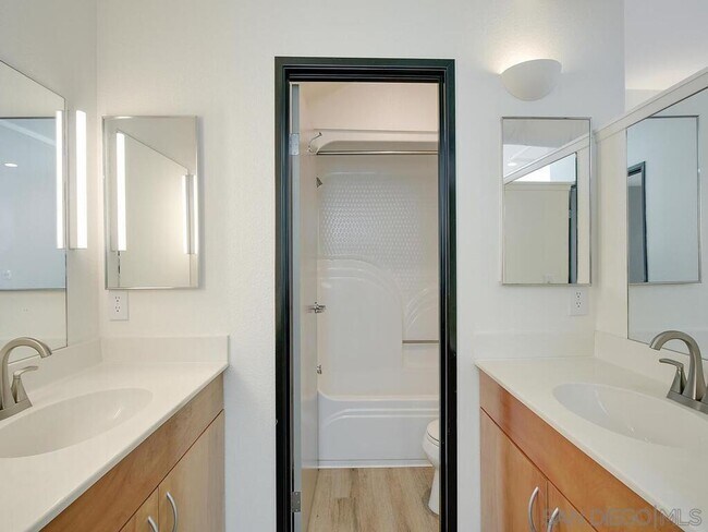 Building Photo - ***GENERAL RENTAL APPLICATIONS***