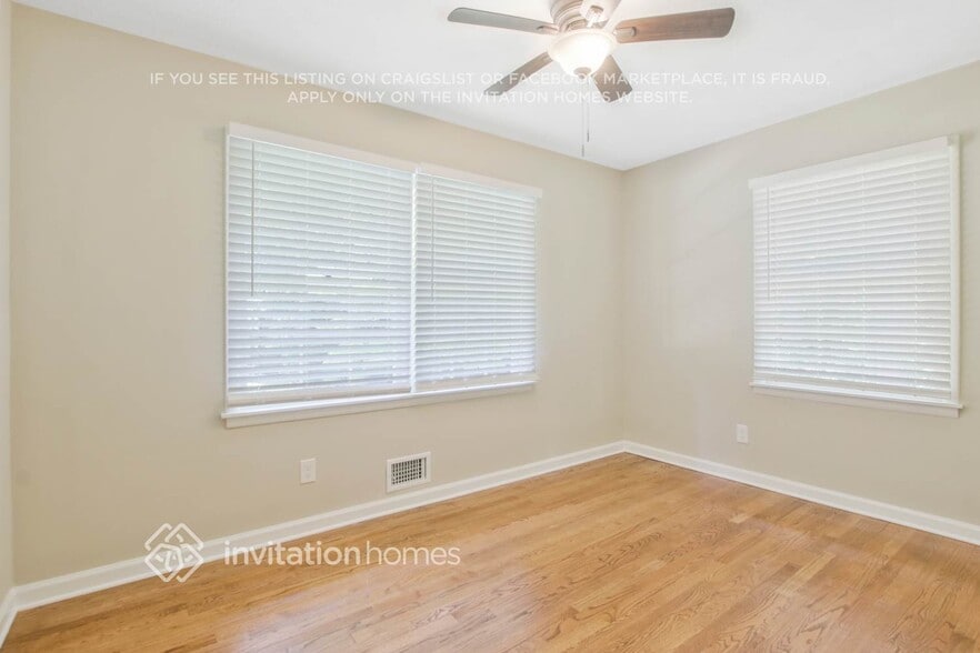 Building Photo - 1665 Elmwood Dr