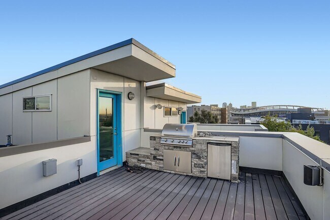 Building Photo - Views for Days! Rooftop Retreat Near Sloan...