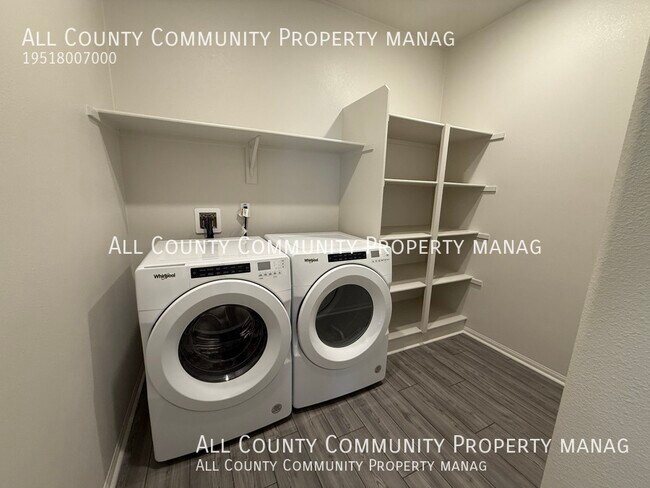 Building Photo - 11615 Zoeller St