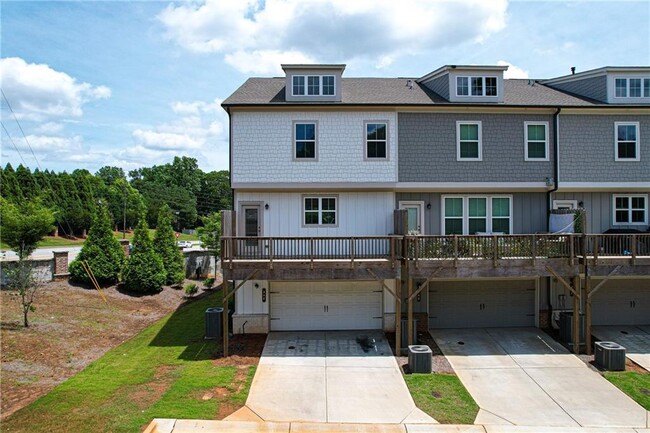 Building Photo - 307 Danville Ave