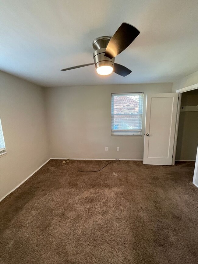 Building Photo - 139 Rodilin Dr