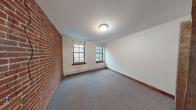 Building Photo - 1008 23rd St NW