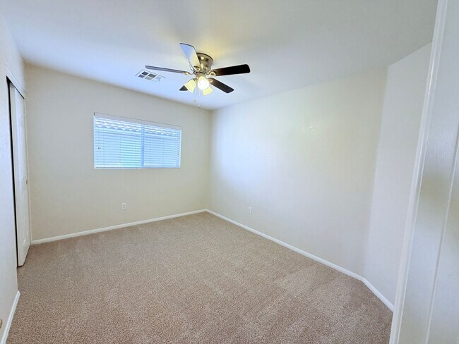 Building Photo - Great Upgraded SFH in Southern Highlands