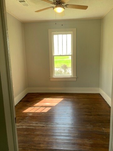 Building Photo - 804 15th St