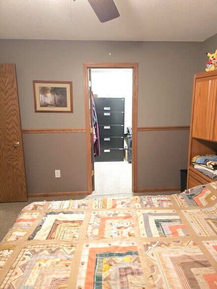 Building Photo - 2948 Mounds View Blvd