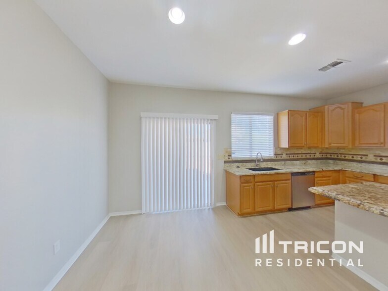 Building Photo - 42506 W Mira Ct