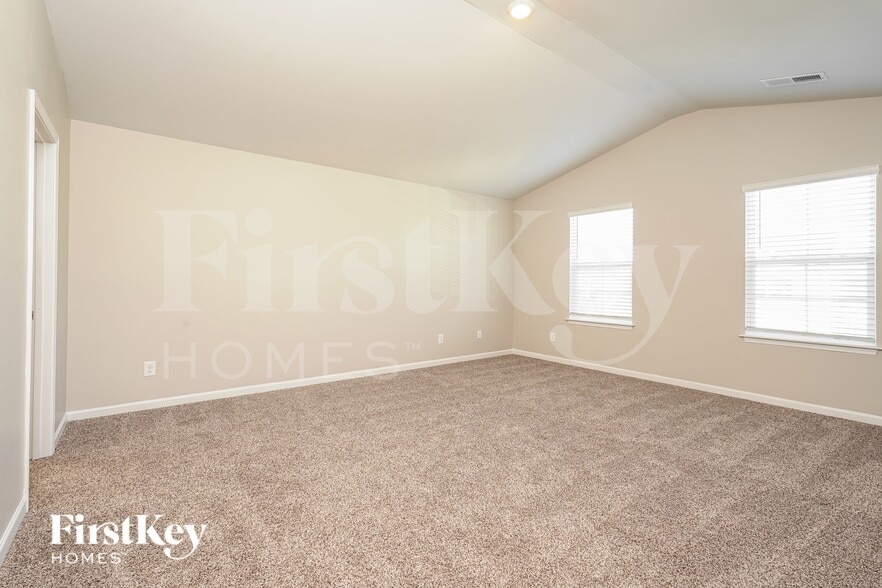 Building Photo - 6850 Keeneland Dr