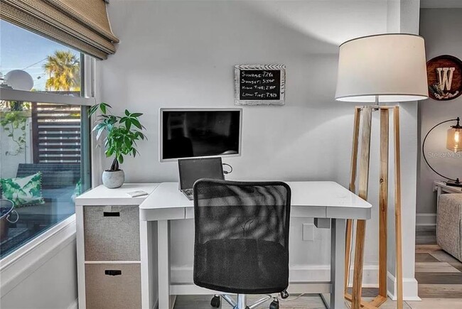 Building Photo - 661 Poinsettia Ave