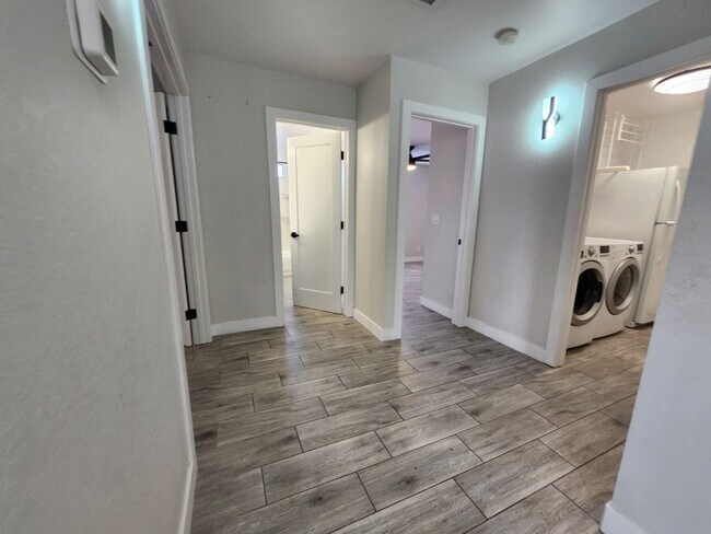 Building Photo - Charming Chandler Home in Quiet Cul-de-Sac — Huge Lot & 3 Bedrooms!