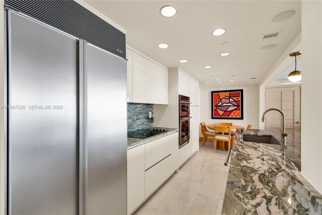 Building Photo - 1500 Ocean Dr