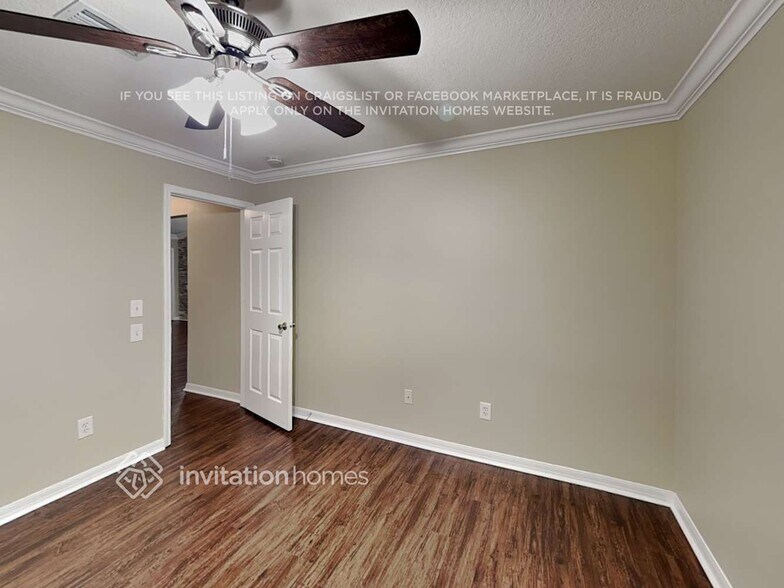 Building Photo - 6647 Clair Shore Dr