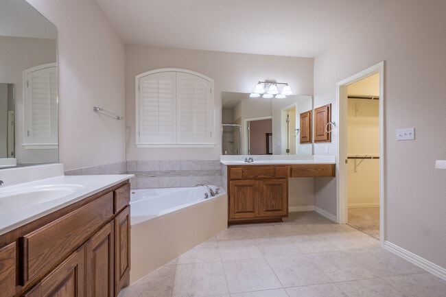 Building Photo - 4 Bedroom, 3 Bath, Single-Story Home in Parkside at Mayfield Ranch