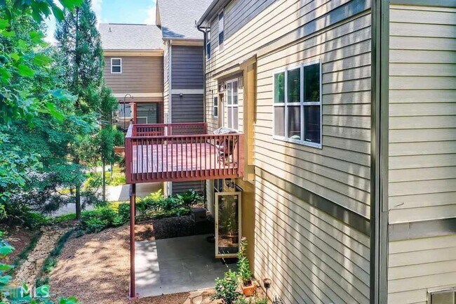 Building Photo - 1655 Habershal Dr NW