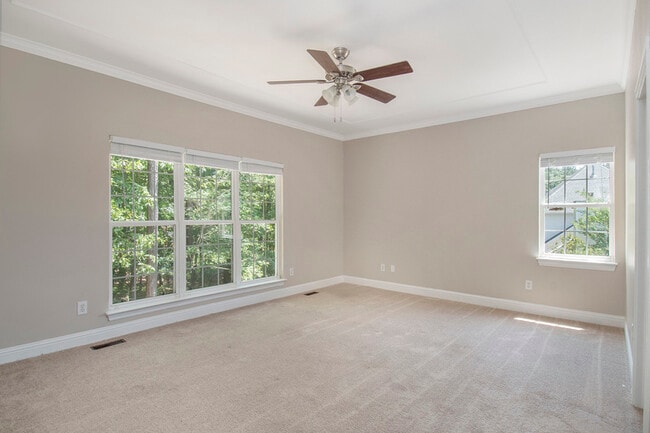 Building Photo - 4024 Oak Meadows Cove