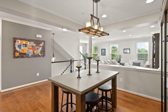 Building Photo - 9502 Lee Ct