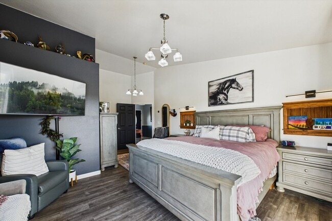 Building Photo - Custom Home on Property just outside of Eureka!