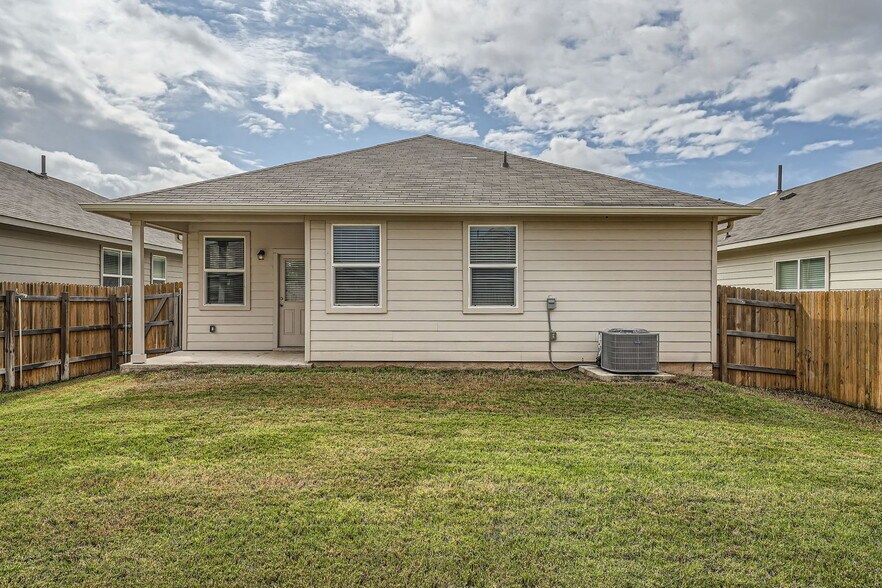 Building Photo - 3702 Chappie Lane