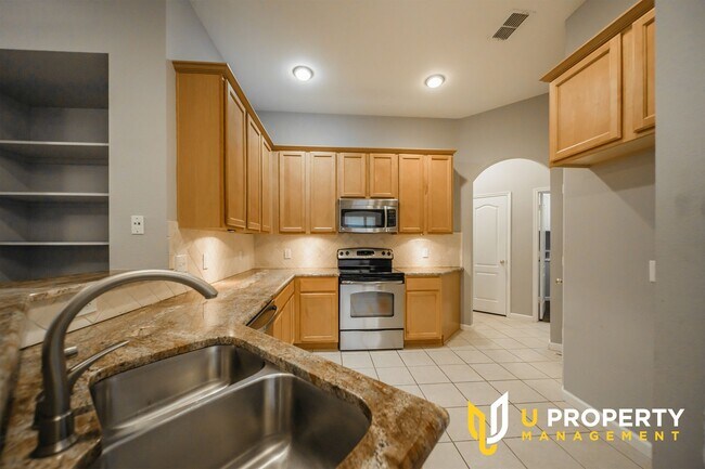 Building Photo - One-story 3B2B in Stonebridge Ranch